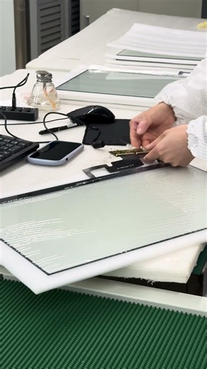 How Touch Modules Are Built for Portable Second Screen Displays #portablemonitor #oemfactory