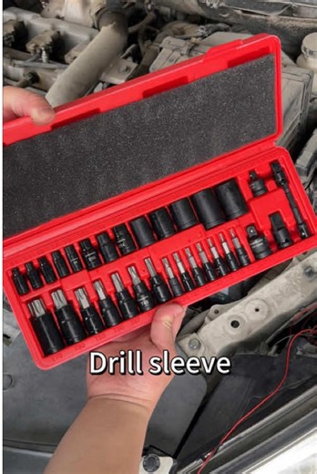 32-piece Torx & E-Torx socket set with sizes T8–T70 and E4–E24, built for professional automotive repair. Chrome vanadium steel, impact adapters, and laser-etched markings for durability and precision in the shop. #torxbits #puntas #impactdriver #garagetools #mechanictools