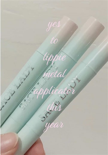Affordable Lip Gloss Trends for 2023
