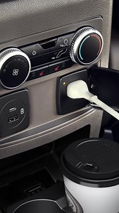 Explore the possibilities with the Ford Explorer. ⬇️ - Comfortably seats up to 7 - Twin-Panel Moonroof - PowerFold(R) Third-Row Seat - Power Lift Gate - 3.0L EcoBoost(R) V6 Engine Este vehículo sera el boleto de tu familia hacia la comodidad y la aventura! 🎟️ #STXFord #Ford #FordExplorer | Texas Ford Dealers