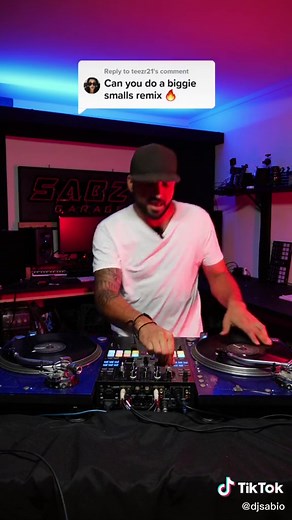 Biggie Smalls and 2Pac - Hypnotize Remix ft. Snoop Dogg (Mashup)