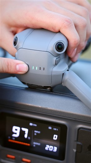 With DJI Power100, DJI drones are fast-charged to unleash your aerial content creation. DJI Power 1000 has a battery capacity of 1024 Wh and can provide a stable output at 2200 W until the battery runs out. #DJI #power #chargedrone #drones | DJI Australia and New Zealand