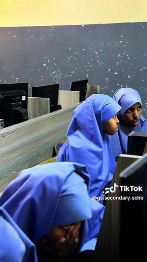 GS secondary school 🏫 computer students 🖥️ #GSSECONDARYSCHOOL #somalitiktok #school #kenyantiktok🇰🇪
