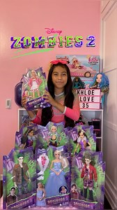 Khloe Lafosse on Instagram: "Unboxing the new Zombies 2 dolls from @mattel 💖💚💖💚 @megdonnelly @milomanheim @babyariel @kyleerussell @chandlerlkinney @disneyzombies . #disneyzombies #disneyzombies2 #mattel #werewolves #addison #zed #eliza #wynter #willa #dolls #toys #toystagram #toycommunity #disneyoriginal #calltothewild #cheer #seabrookhigh #mightyshrimp #disneychannel"