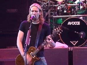 【五分钱乐队经典】Nickelback - Never Again [OFFICIAL VIDEO]