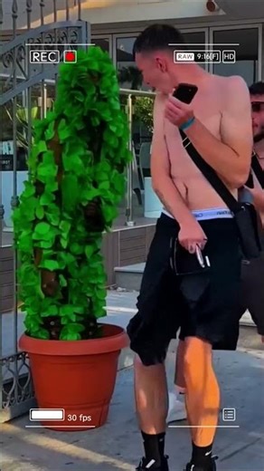 Bushman Prank: The Funniest Reaction You’ll See Today! 😱😂