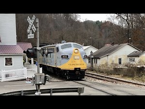 Santa Claus Train Chase Thru Virginia! Christmas Train On Clinchfield Railroad, Rare Locomotives