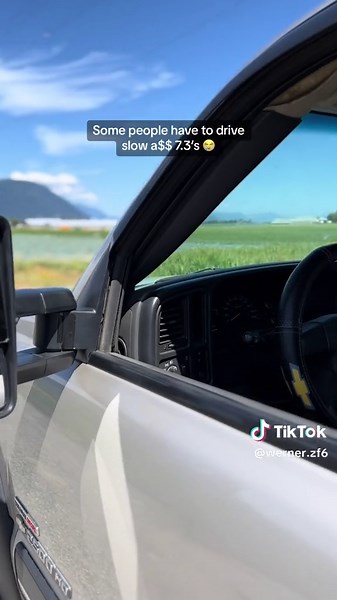 Heard some 7.3 owners were thinkin their trucks are fast ?@Joshua Wall #trucktok #zf6duramax #chevy #fyp #slow7.3