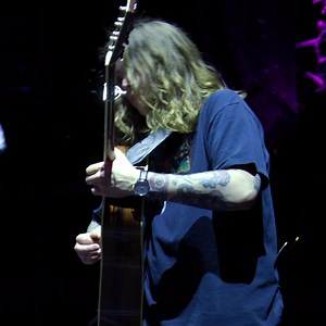 2.9K views · 1.9K reactions | Kentucky! We're gearing up for 2 nights at Rupp Arena ⚡ April 27th is now sold out. Get your tickets for Friday April 26th! | Billy Strings | Facebook