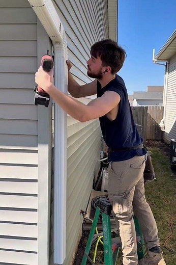 Sunny Gutter Install ☀️