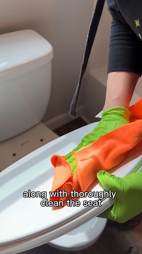 159K views · 5K reactions | 5 Toilet Cleaning Tips | Day 11 Spring Cleaning Spree #springcleaning #cleaningtips #cleaning | Clean That Up | Facebook