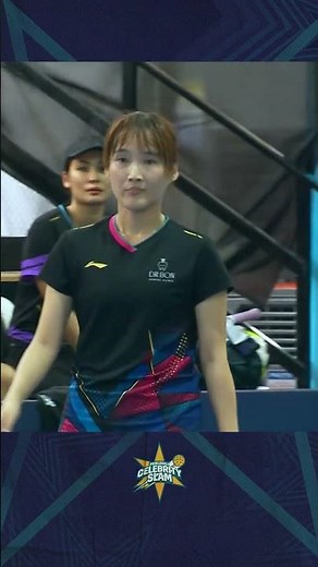 Goh Liu Ying dari All-Stars memastikan mereka berjaya melebarkan jurang untuk 2-0!