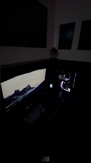 Lian Li GPU Strimer Just Leveled Up My Setup 🔥 #pcsetup #lianli #rgb #gaming #shorts