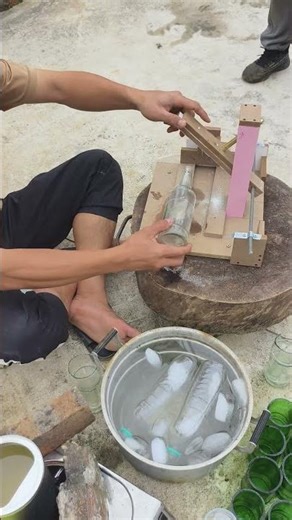 Glass bottle cutting techniques, process of making cups