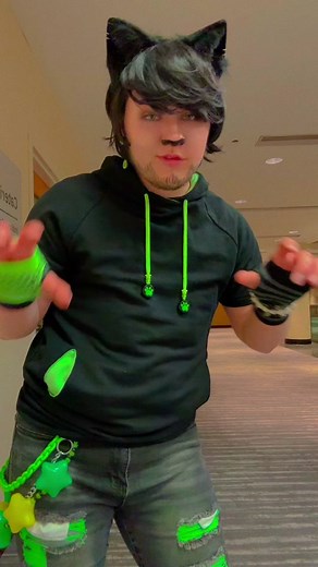 Plagg and Tikki Cosplay Transformation | Miraculous Ladybug