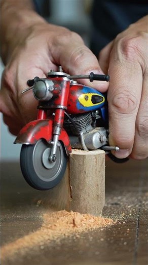 THIS MINI BIKE DESTROYS A TREE