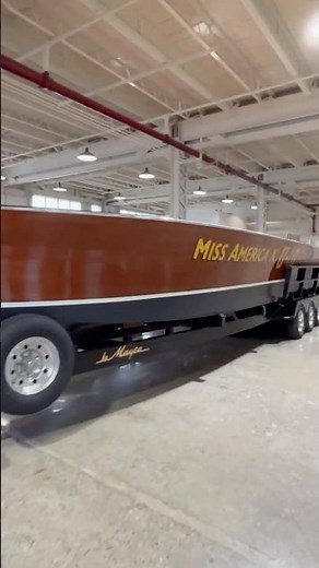 1932 Miss America X U10 #vintage offshore boat FOUR Packard V12 Engines Gar Wood Legend wooden boat