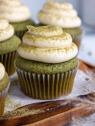 Matcha Cupcakes: Tender Cupcakes Topped w/ Fluffy Buttercream