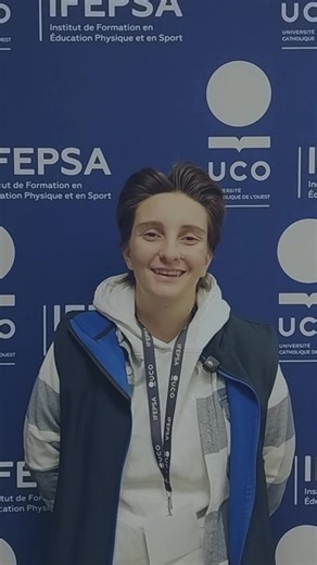 🎯 Nos étudiants sont au cœur de nos Journées Portes Ouvertes ! À travers ce portrait, découvrez Margaux, étudiante volontaire, qui accueille les familles, répond à leurs questions et les guide sur le campus lors des JPO. 📍 Prochaines journées Portes Ouvertes – inscription en ligne sur notre site internet • Vendredi 30 janvier | 17h00 – 20h00 • Samedi 31 janvier | 9h30 – 16h00 💡 Temps forts à ne pas manquer Participez à nos conférences dédiées aux poursuites d’études en Master et DU, animées p