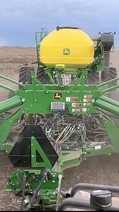 We’re getting geared up for planting season! Here’s a look back at last year’s Test Farm, when we planted #soybeans with a #JohnDeere #9RX 640 #tractor, N560 air drill and #C500T air cart. #farming #farm #agriculture #precisionag | Leading Edge Equipment