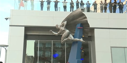 Superman statue unveiled in downtown Cleveland