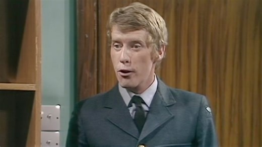 Some Mothers Do 'Ave 'Em - Series 2: 2. The RAF Reunion