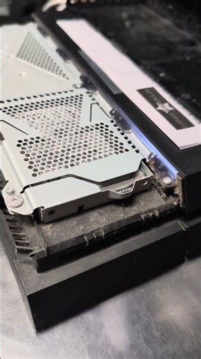 Playstation 4 Hard Drive Failed! Fixed In 30 Minutes!