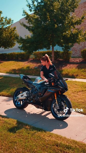 This bike 👆 is something special… Meet #1948 of the 2022 Yamaha R1M production with a full Austin Racing exhaust system and more… The crossplane inline 4 is unfortunately a dying breed 😔 @yamaha . Don’t miss the opportunity to get your hands on a truly amazing motorcycle. Call us today for more details. “Should Yamaha stop producing 4 cylinder bikes?” @True Vision Photography @imxn🫧 #motorcycle #motorcyclesofinstagram #bikelife #sportbike #yamaha #r1m