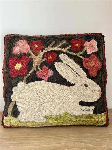 Primitive Folk Art Wool Hooked Rug Pillow ~ Springtime Bunny - Etsy