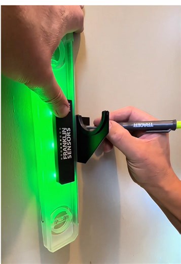 The Easiest Way to Hang a Radiator in Minutes! #asmr #diy #plumber #tools #foru