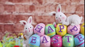 Fovths 3 Pieces Easter Decorations Easter Bunny with Carrots Resin Centerpiece Happy Easter Resin Bunny Egg Tabletop Decorations Spring Bunny Statue for Home and Office Easter Table Decoration