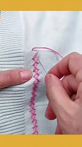 Easy overlock stitching method for beautiful fabric edges #sewing #needlework #handmade #DIYtips