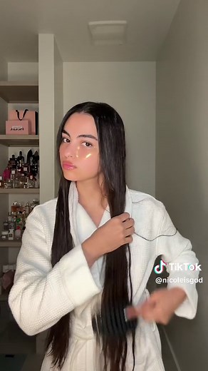 Transform Wet to Dry & Straight Hair with the Dyson USA Air Straight