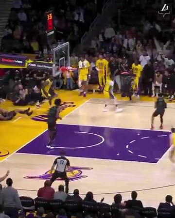 LeBron chase down block on Poole👋🏻 來源：NBA, Los Angeles Lakers | 極力誌籃球 Clutch