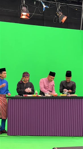 Berkecah Studio Di Astro Ria Setiap Selasa Malam