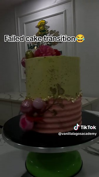 Watch this cake go from bare cake to breathtaking beauty. This is what we teach at Vanilla Lagos Baking & Pastry Academy — how to bake with skill, confidence, and creativity that turns ordinary ingredients into show-stopping results. 💪🏽🎂 🚀 Want to learn how to create cakes like this (and even better)? 🎓 Join our next batch starting October 27th! 📍 34 Fehintola Street, Ikotun, Lagos ☎️ 09020051404 #VanillaLagosAcademy #fypp #fyppppppppppppppppppppppppppppppppppp #foryoupage #foryou