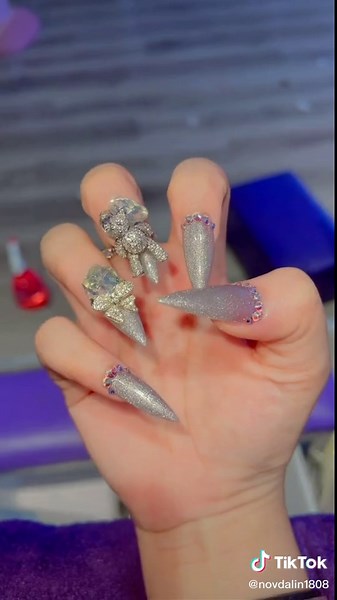 Stunning Nail Art Designs with Glitter and Jewels