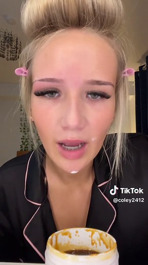 i couldnt finish this i was having a melt down xxx #fypage #grwmroutine #eybrowfail #hairextensions