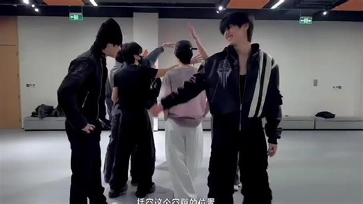 师兄，祝你星途璀璨#豚馒 #热门 #99 #第一人称 （部分视频来源见水印）