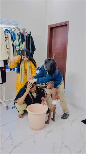 Dadi ka software update 😳😂 #challenge #funny #comedymove #comedyfilms #unfrezzmyaccount #comedy