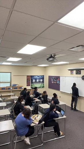 Working hard or hardly working🤔 #fyp #viral #trending #dance #teachertok #foryou #school