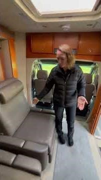 2016 Leisure Travel Vans Unity MB – #25428GC