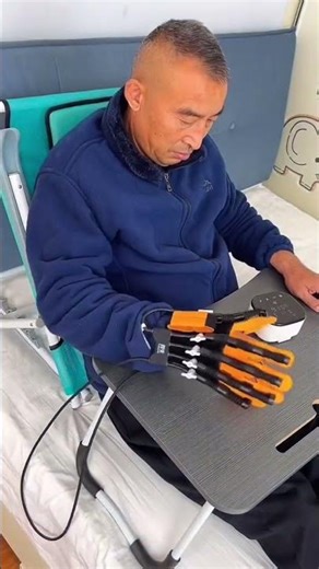 Smart Hand Recovery Aid 🤝 Advanced Support Device for Hand Mobility #Shorts