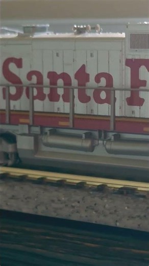 WARBONNET LEADS A COAL TRAIN TO THE PADS! #trains #kato #modeltrains #nscaletrains #trainmodeling