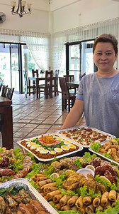 10K reactions · 736 shares | Quick snippets of preparing your party trays.✨ #foodtraylipa #partytraylipa #foodtraybatangas | Mrs P's Catering | Facebook