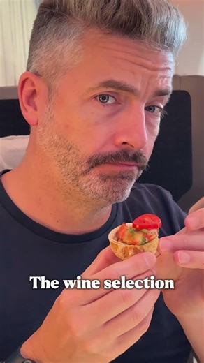 Rating China Airlines’ business class Dining out of 10 🍽️✈️