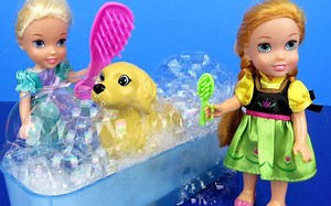 【玩具Show】Baby Elsa 和 Anna 带狗狗去做 SPA！