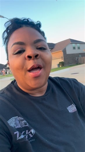 🚛 Always Have a Backup Plan! 💡 One thing that separates great dispatchers from average ones? Preparation. If your load delivers after hours, make sure you have a backup plan in place. 🕓 Not having one can put you and your driver in a serious bind — costing time, money, and peace of mind. 💬 These are the kind of real-life scenarios we cover inside Dispatch Made Simple! Learn how to handle every situation with confidence and professionalism. 📅 Join us December 6th — one-day, in-person trainin