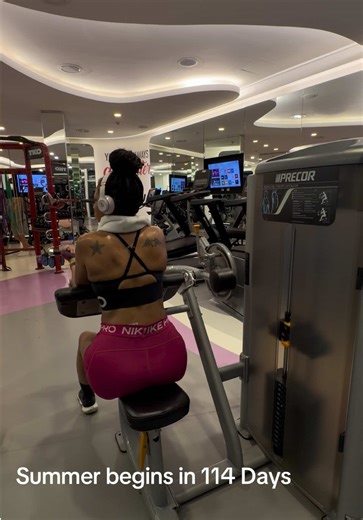 Struggling but Want to loose weight, build muscle, gain mobility/ flexibility? I’m not your average CPT I’m a “ WEIGHT LOSS CONSULTANT” and I offer serval services that will help you loose weight. 💪🏼🏋🏽‍♀️ Lock in with me for 6 months and watch your body transform! DM me the world ”SCULPT” to start your fitness journey. SHYNIKA DYSON CPT WEIGHT LOSS CONSULTANT BODY SCULPTING EXPERT / EDUCATOR Subscribe ⬇️ YouTube🎥📸: Shynika Dyson Full Videos #weightlossjourney #flexibility #legday #personal