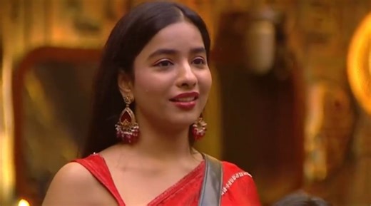 பணத்த எடுக்கதான் அல்வா கொடுத்தாரு... போய்டுச்சு இனி ஒன்னும் பண்ண முடியாது; கலங்கிய அரோரா